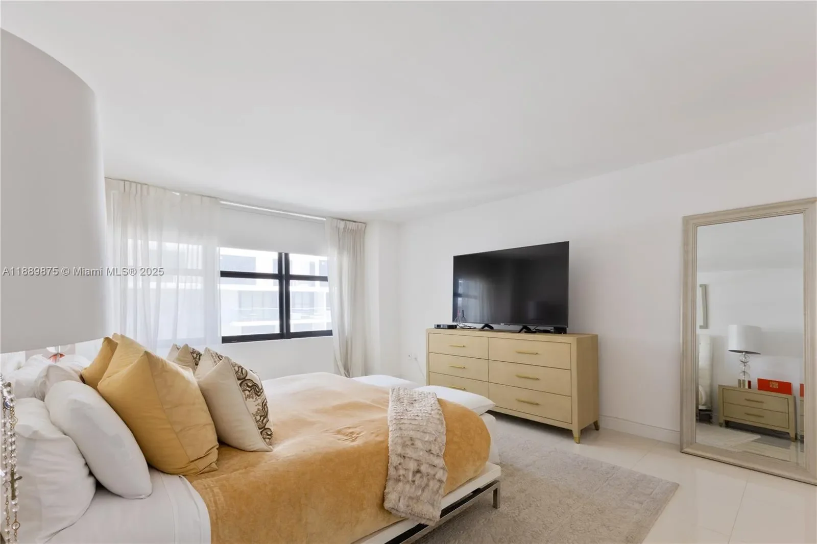 9801 Collins Ave 20V, Bal Harbour, Florida, United States. - Photo 18