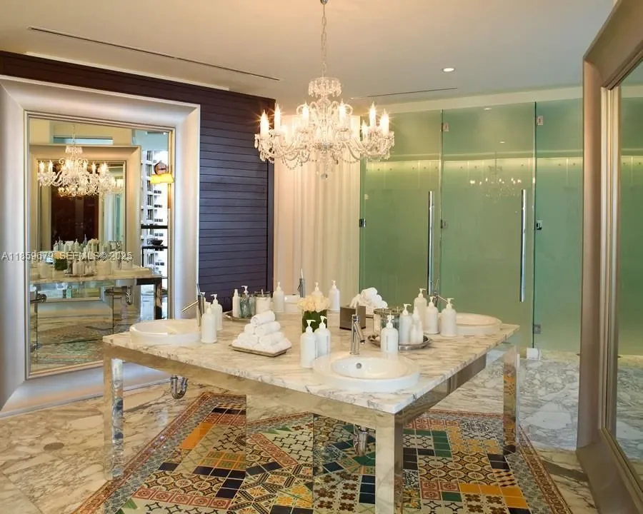 485 Brickell Ave 2210, Miami, Florida, United States. - Photo 40