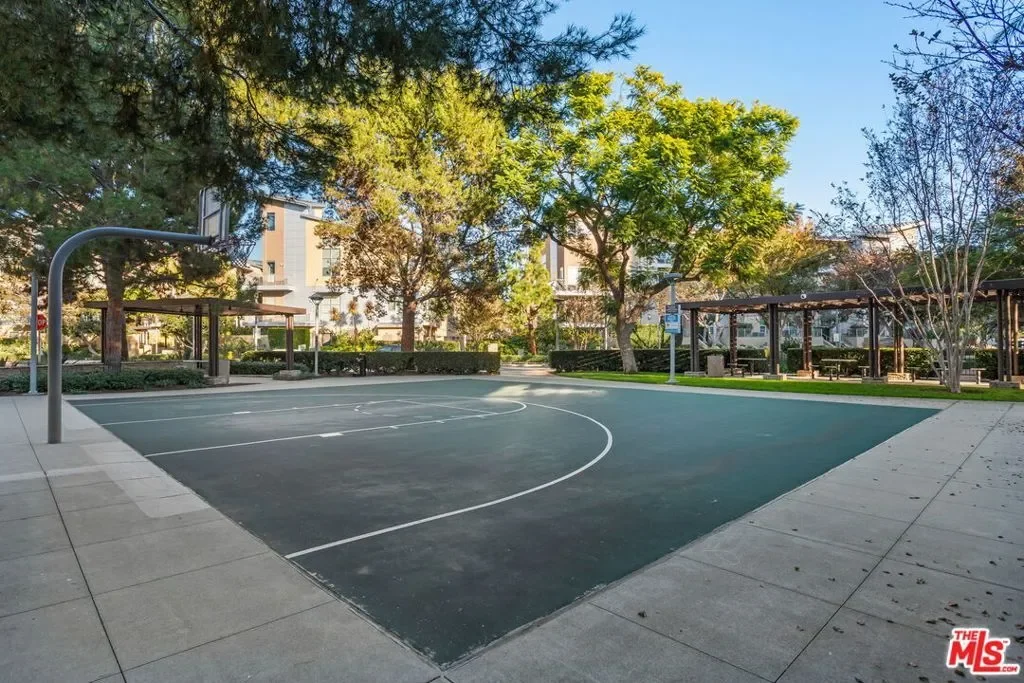 25 Delancy, Irvine, California, United States. - Photo 34