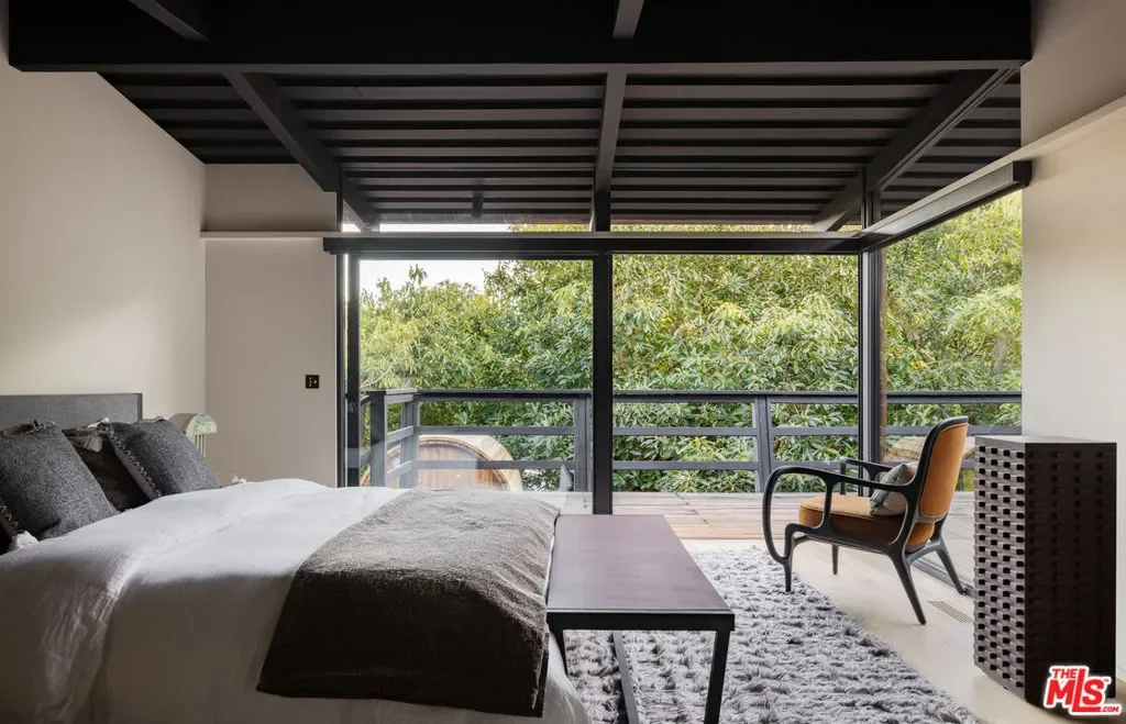 5949 Bonsall Drive, Malibu, California, United States. - Photo 22