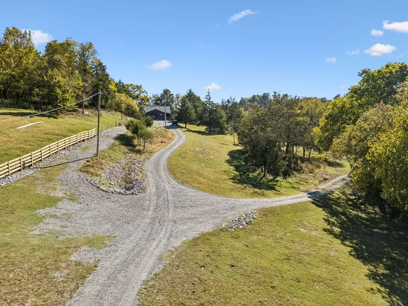 2846 Fuller Hollow Rd , Cornersville, TN 37047, Cornersville, Tennessee, United States. - Photo 82