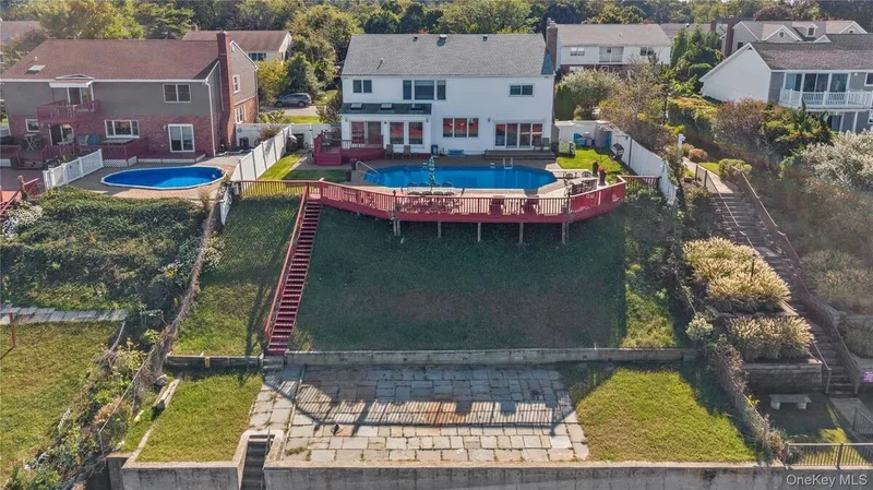 43 Oak Point Drive N, Bayville, New York, United States. - Photo 36