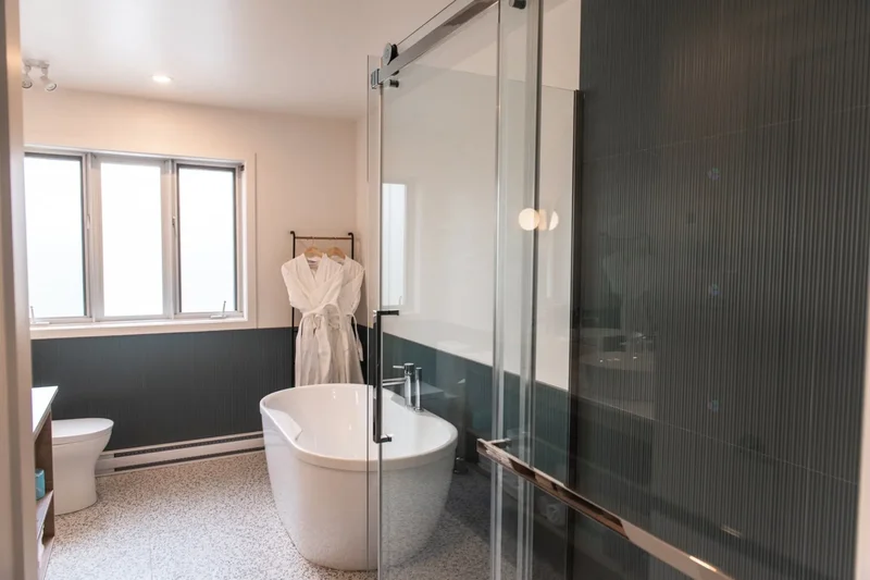 251 271 Av. de Venise O., Venise-en-Québec, Quebec, Canada. - Photo 20