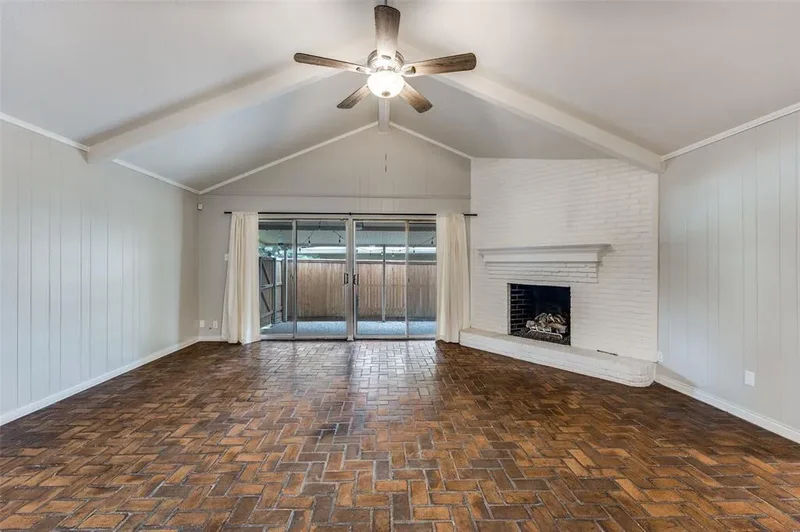 7517 Meadow Oaks Drive, Dallas, Texas, United States. - Photo 5