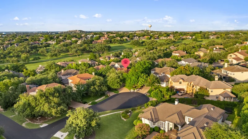 5 Valhalla Court , The Hills, TX 78738, Bee Cave, Texas, United States. - Photo 6