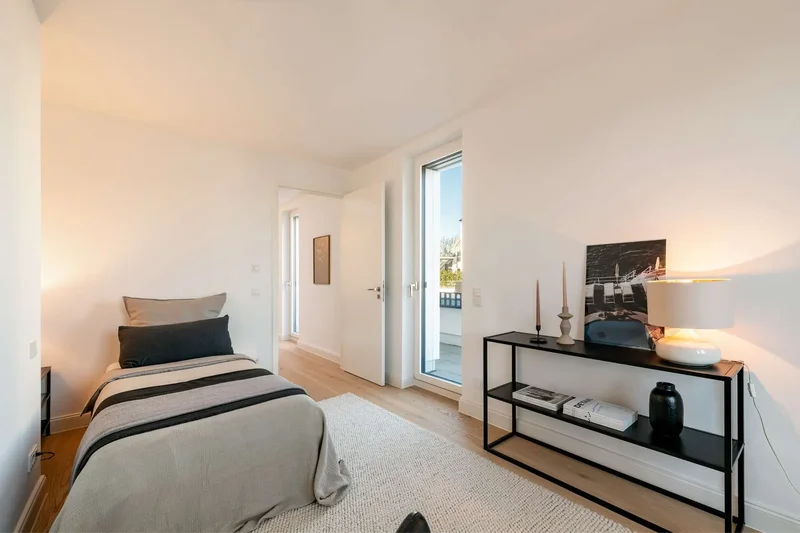 First occupancy: High-class penthouse apartment in completed city palace