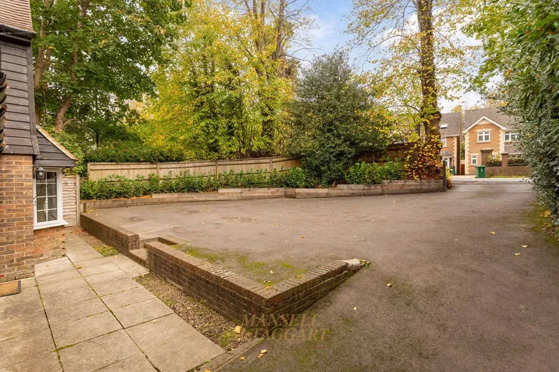 Forge Cottage Balcombe Road, Crawley, RH10 7RU, Crawley, England, United Kingdom. - Photo 15