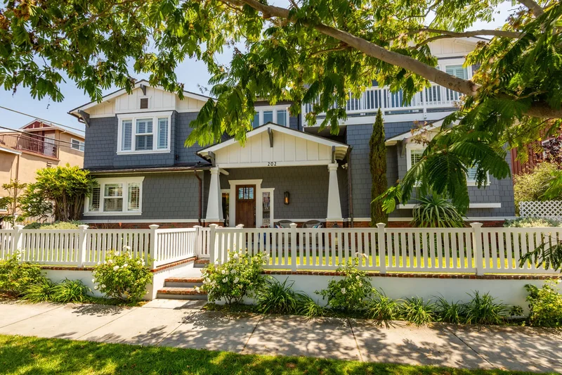 202 Avenue H , Redondo Beach, CA 90277, Torrance, California, United States. - Photo 2