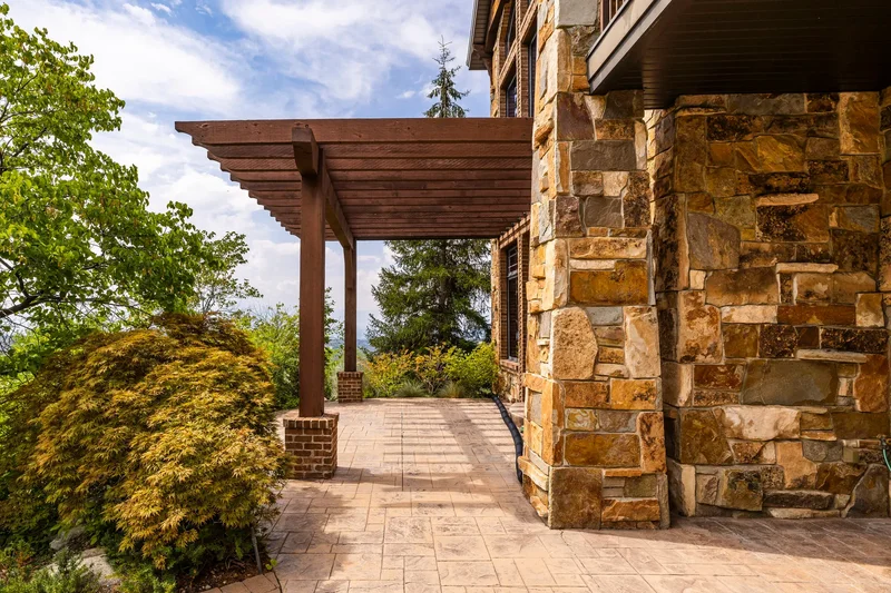 3409 E Seven Springs Drive, Sandy, UT 84092, Sandy, Utah, United States. - Photo 59