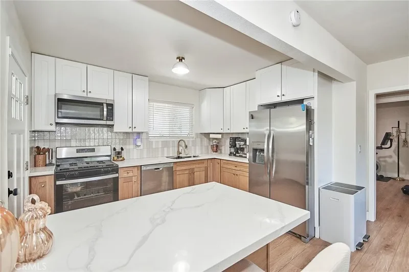 606 E De Anza Circle E, Ontario, CA 91761, Ontario, California, United States. - Photo 29