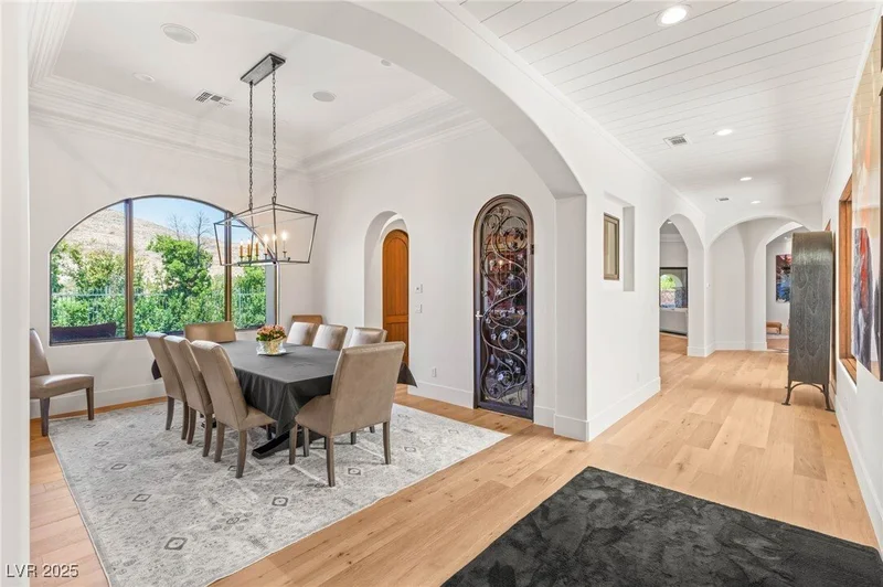 38 Pebble Dunes Court, Las Vegas, Nevada, United States. - Photo 17