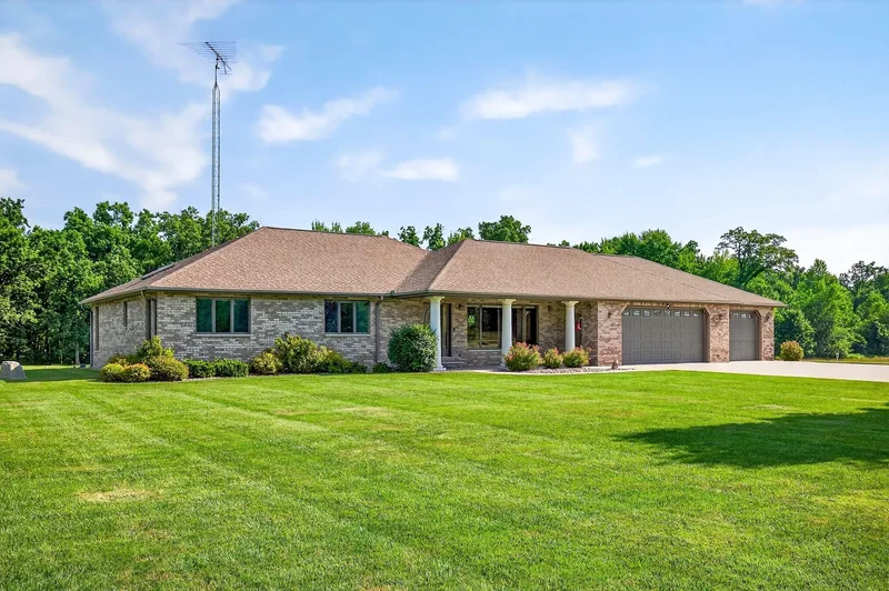 N1180 County Road Ee, Redgranite, WI 54970, Redgranite, Wisconsin, United States. - Photo 3