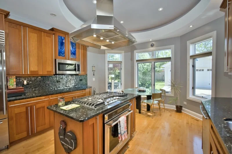 1326 Sherwood Road, Highland Park, IL 60035, Highland Park, Illinois, United States. - Photo 17