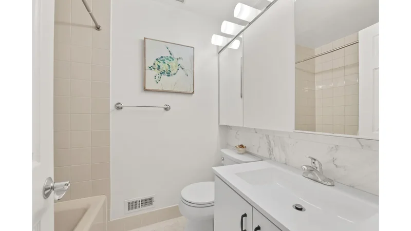 242-29A Oak Park Drive, New York, New York, United States. - Photo 11