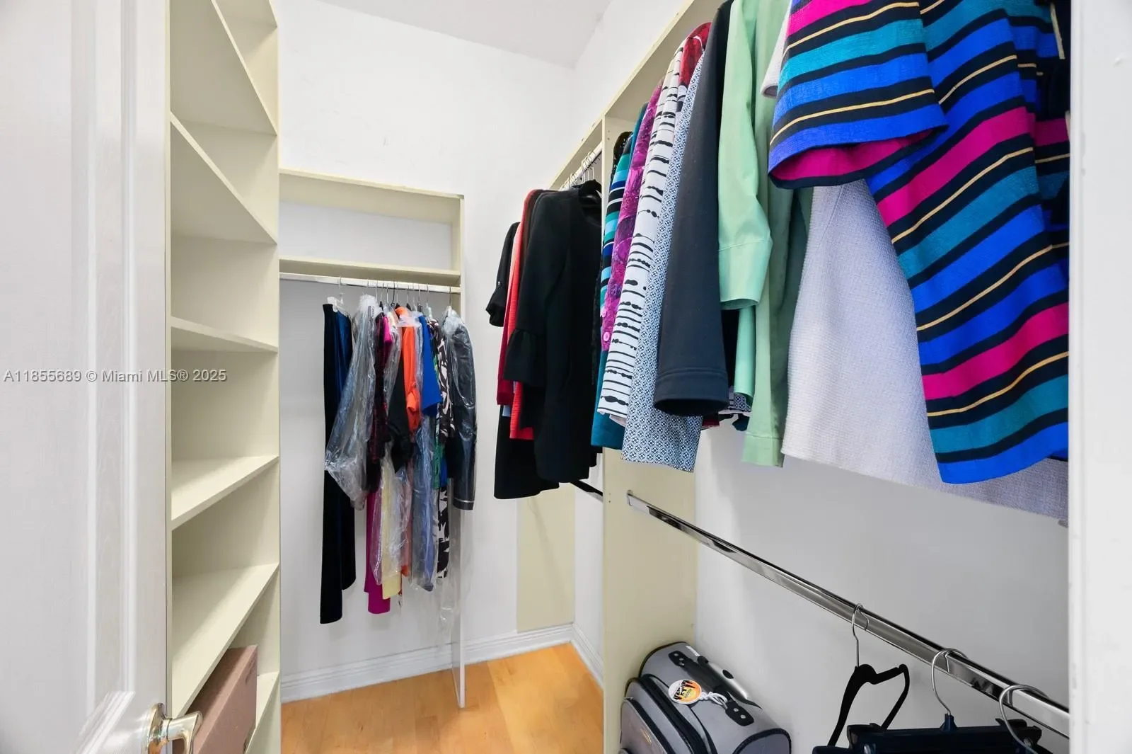 10621 SW 77th Ave, Coral Gables, Florida, United States. - Photo 26