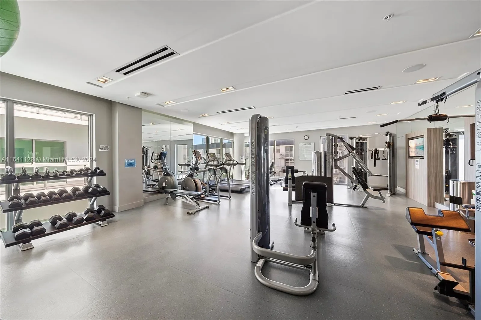 1600 SW 1st Ave 614, Miami, Florida, United States. - Photo 47