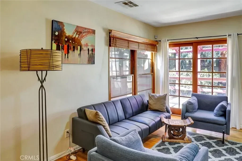 15123 Killion Street, Los Angeles, California, United States. - Photo 7
