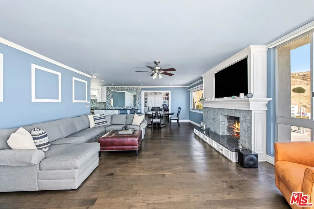 22548 Pacific Coast Highway 401, Malibu, California, United States. - Photo 15