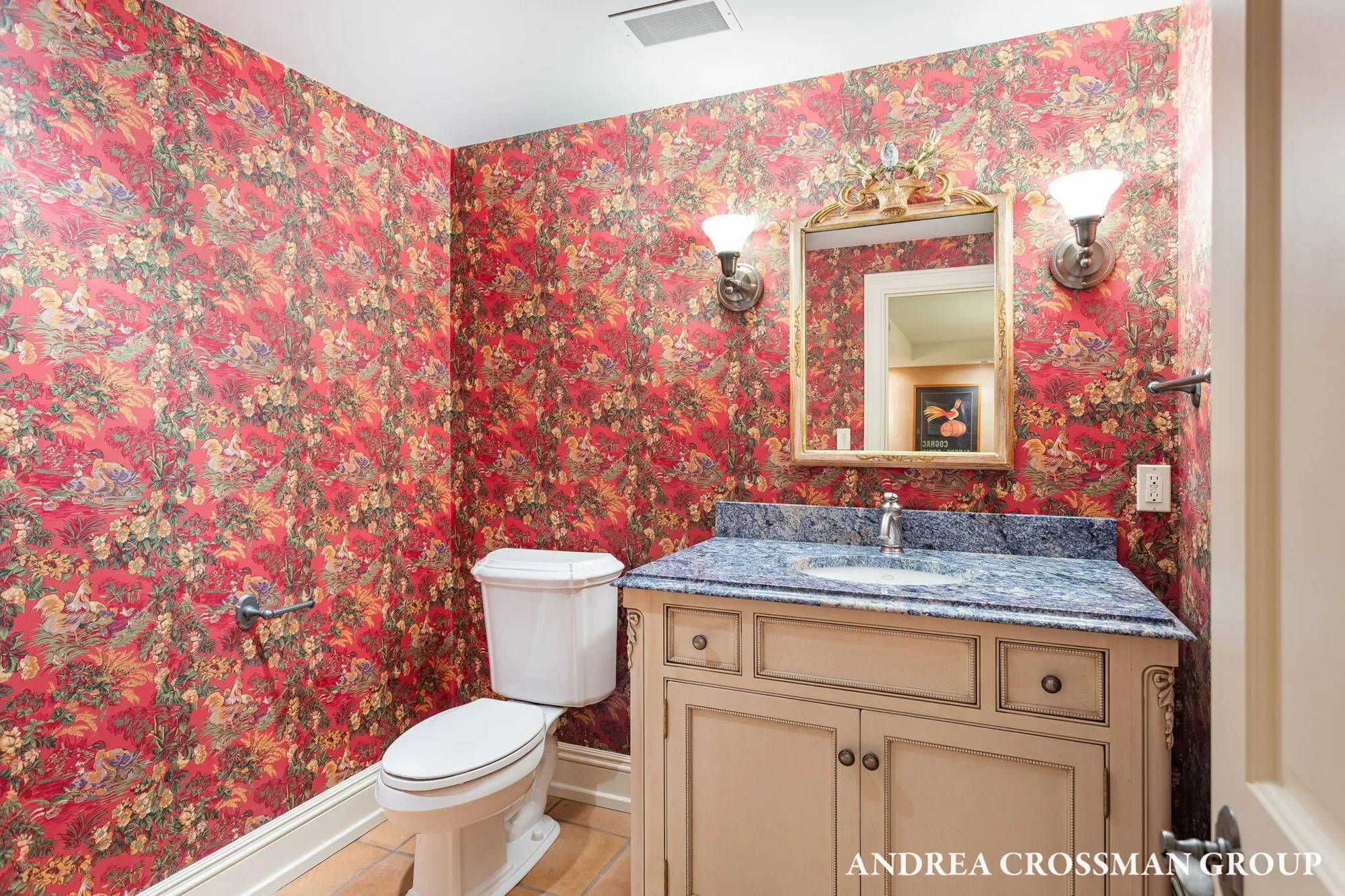 1933 South Shore Drive, Holland, MI 49423, Holland, Michigan, United States. - Photo 36