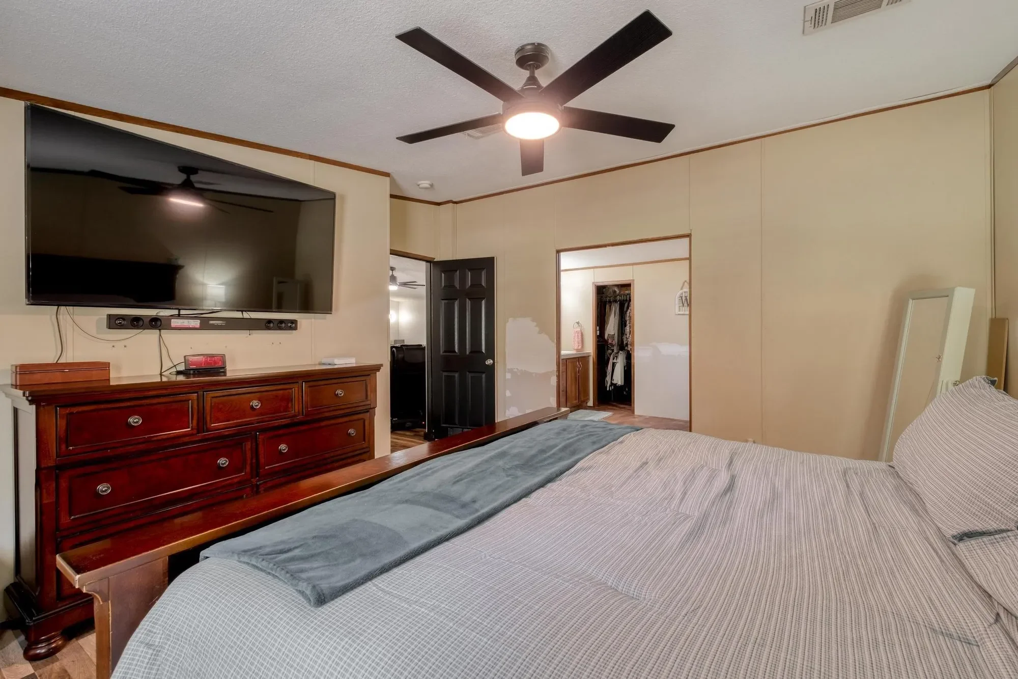 1922 E SH 21, Paige, Texas, United States. - Photo 13