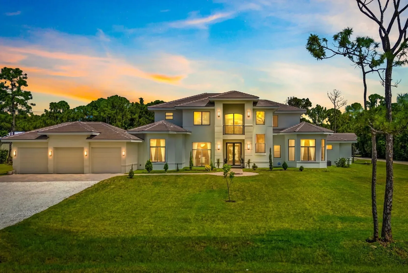 Exterior photo 2