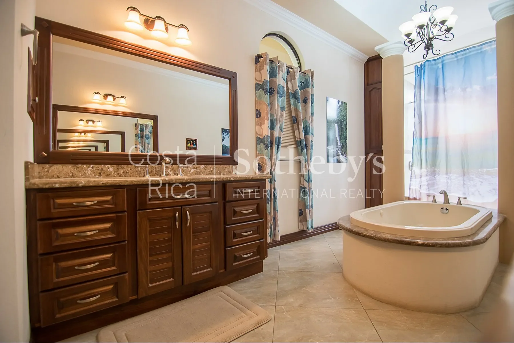 Gallery photo 7