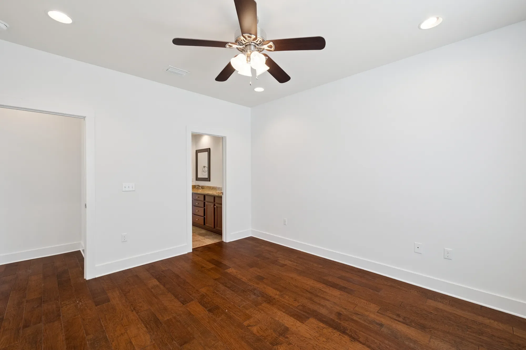 Gallery photo 2