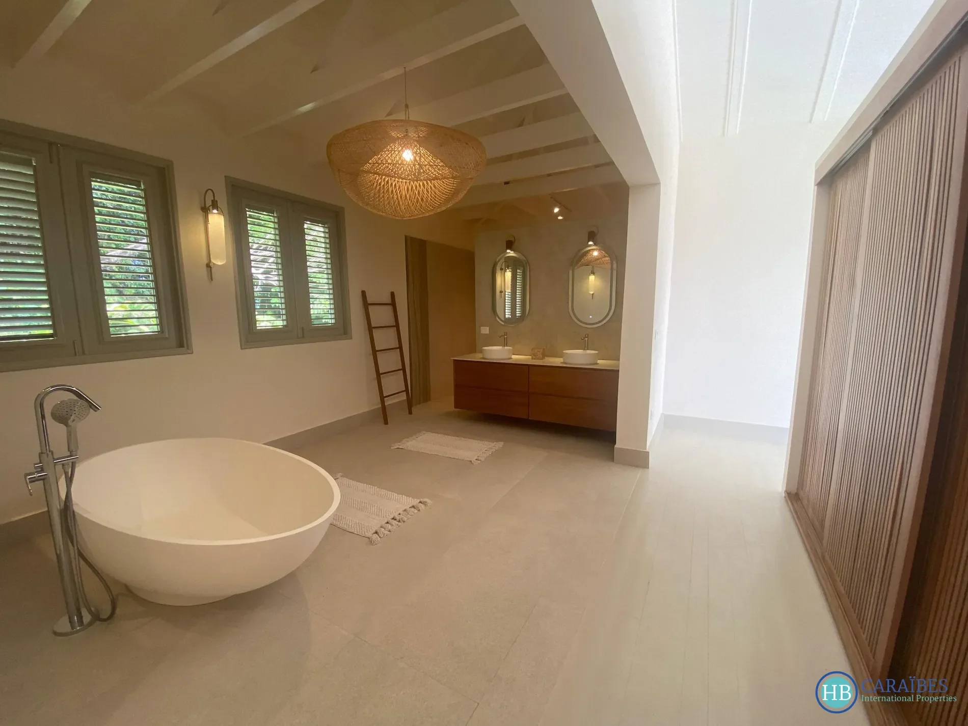 Gallery photo 4