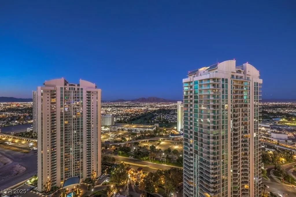 2877 Paradise Road 3302, Las Vegas, Nevada, United States. - Photo 39