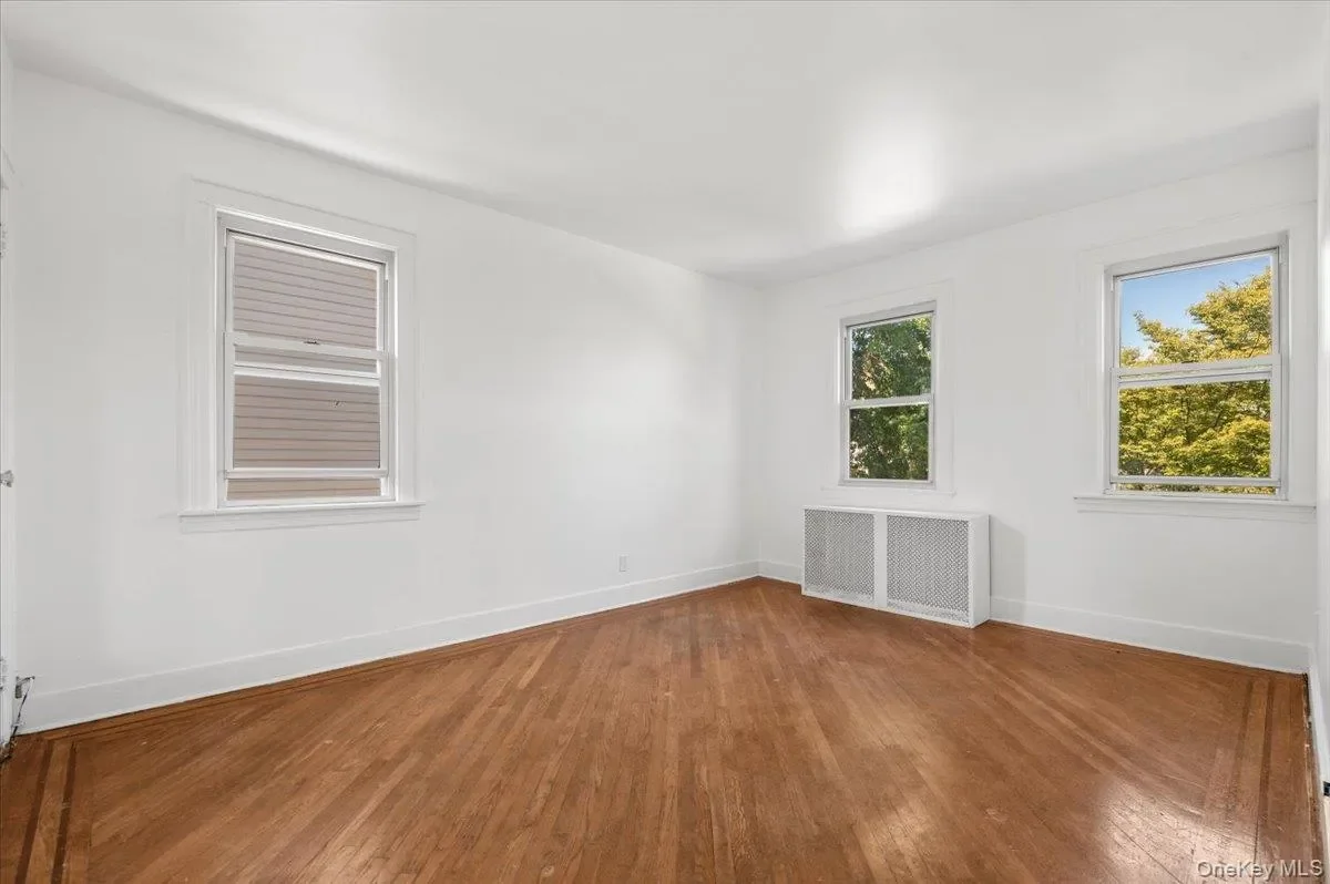 14744 84th Drive, Briarwood, NY 11435, New York, New York, United States. - Photo 24