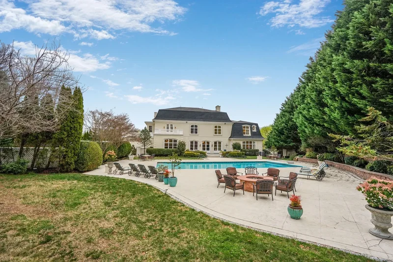 8023 Georgetown Pike, Mclean, VA 22102, McLean, Virginia, United States. - Photo 90