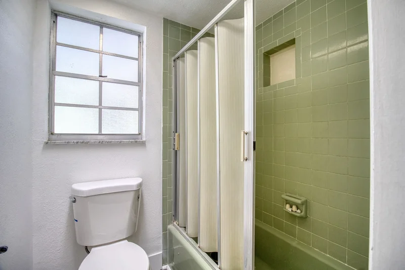 15715 Almondwood Dr, Tampa, FL 33613, Tampa, Florida, United States. - Photo 36
