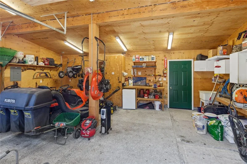 1 Stuart Island, Alert Bay, British Columbia, Canada. - Photo 49