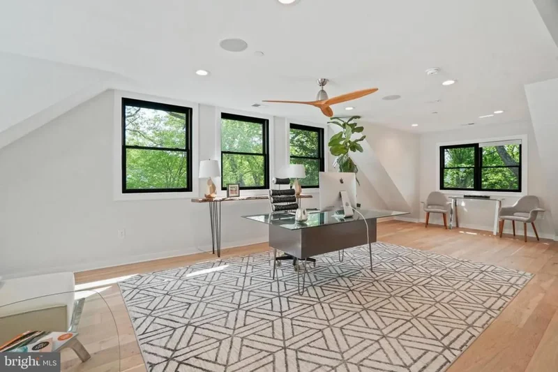 5711 POTOMAC, Washington, District of Columbia, United States. - Photo 27