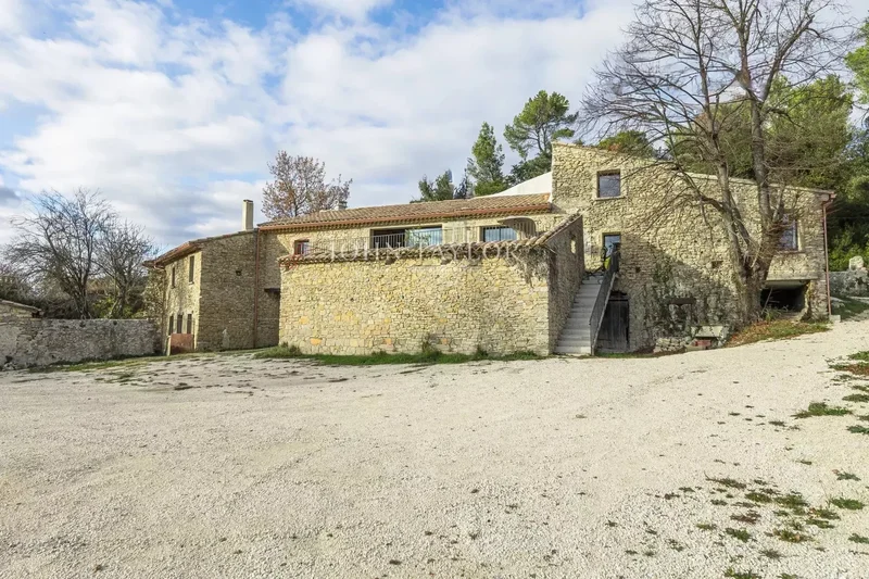 Vaison-la-Romaine, Provence-Alpes-Côte d'Azur, France. - Photo 9