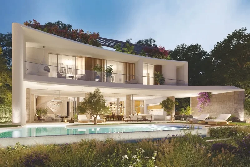 Exquisite Mansion in Lagoon Community 
