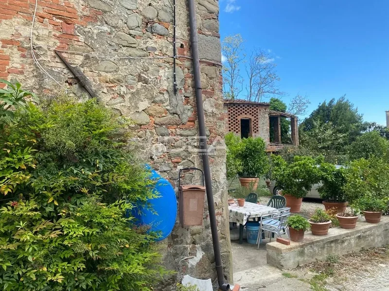 Sant'Andrea in Caprile, Tuscany, Italy. - Photo 4