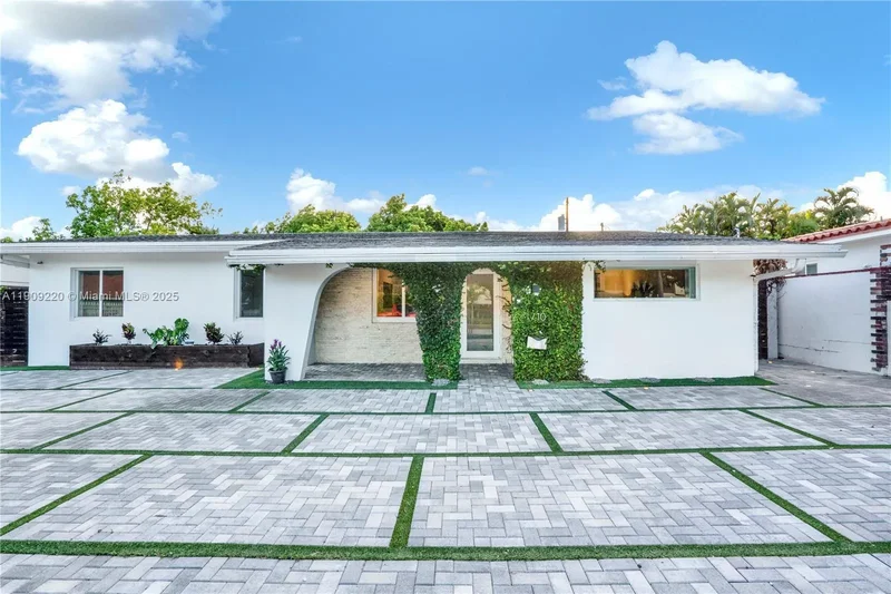 1710 SW 29th Ave, Miami, FL 33145, Miami, Florida, United States. - Photo 45