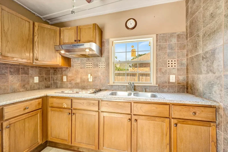 15406 Driftwood Oak Court, Houston, TX 77059, Houston, Texas, United States. - Photo 5