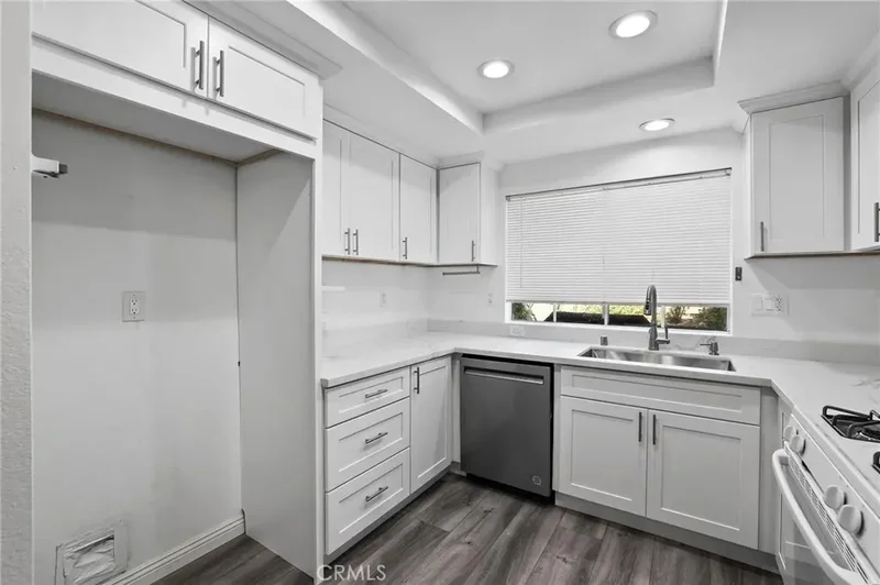 4 Gettysburg, Irvine, California, United States. - Photo 36