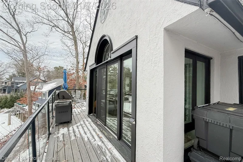 910 W Pine Tree Road W, LakeOrion, MI 48362, Orion charter Township, Michigan, United States. - Photo 41