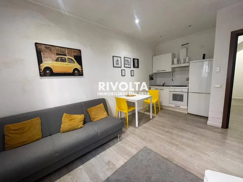 Appartamento in vendita a Roma, Bologna