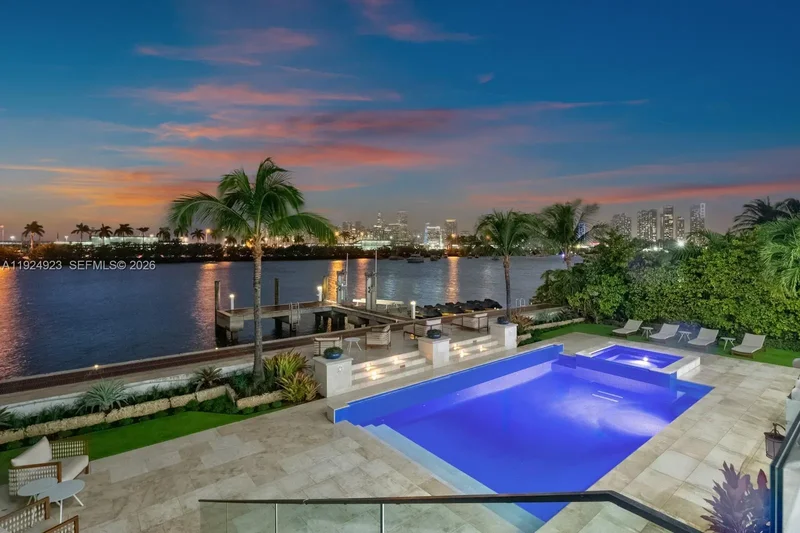 288 S Coconut Ln, Miami Beach, Florida, United States. - Photo 18
