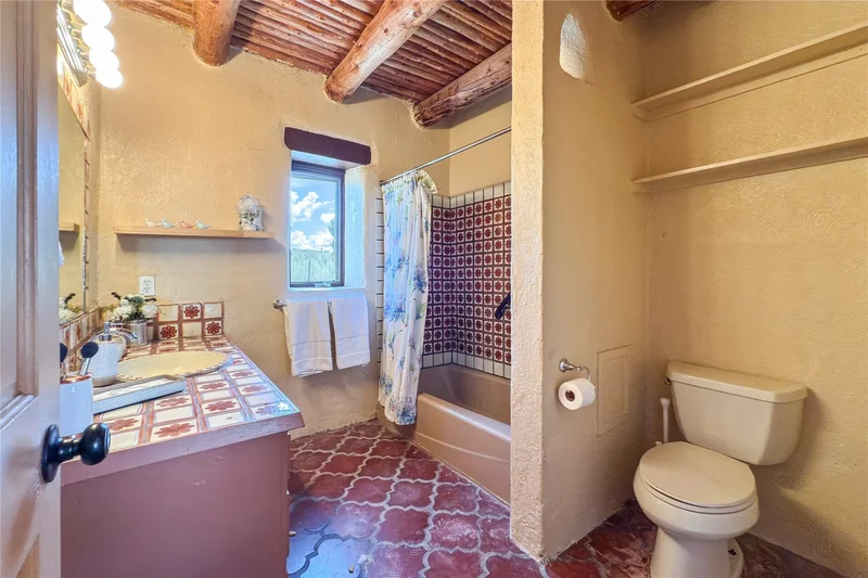 54 Rons Road, Santa Fe, NM 87508, Santa Fe, New Mexico, United States. - Photo 75