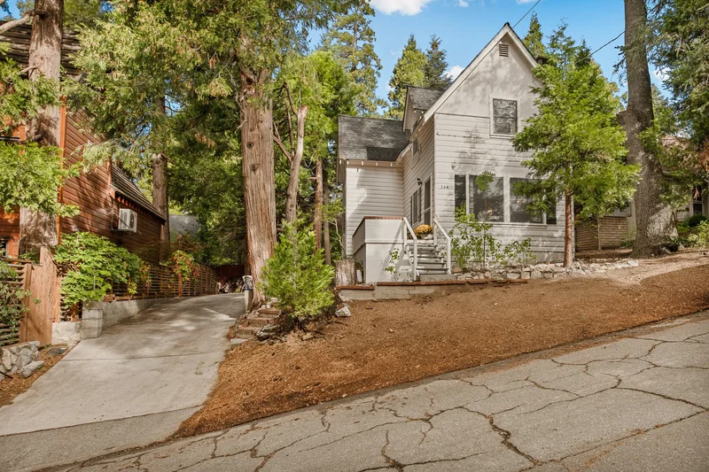 144 Marshall Road , Lake Arrowhead, CA 92352, Lake Arrowhead, California, United States. - Photo 5