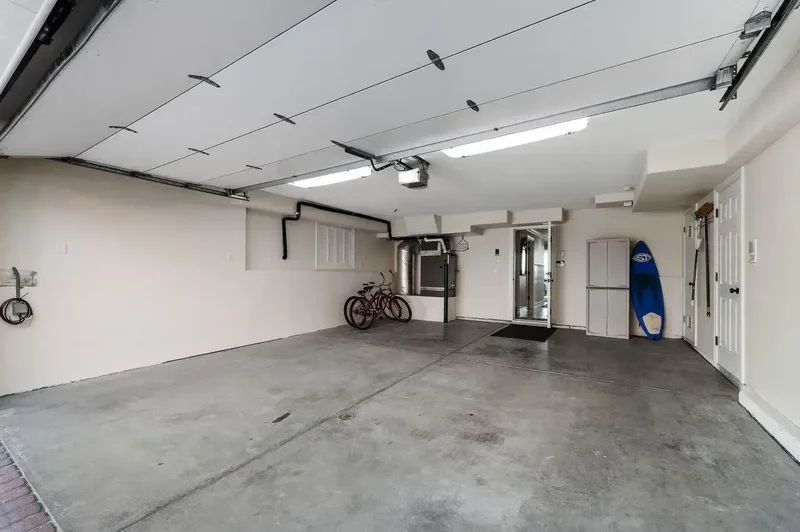2740 Ocean Front Walk, San Diego, CA 92109, San Diego, California, United States. - Photo 42