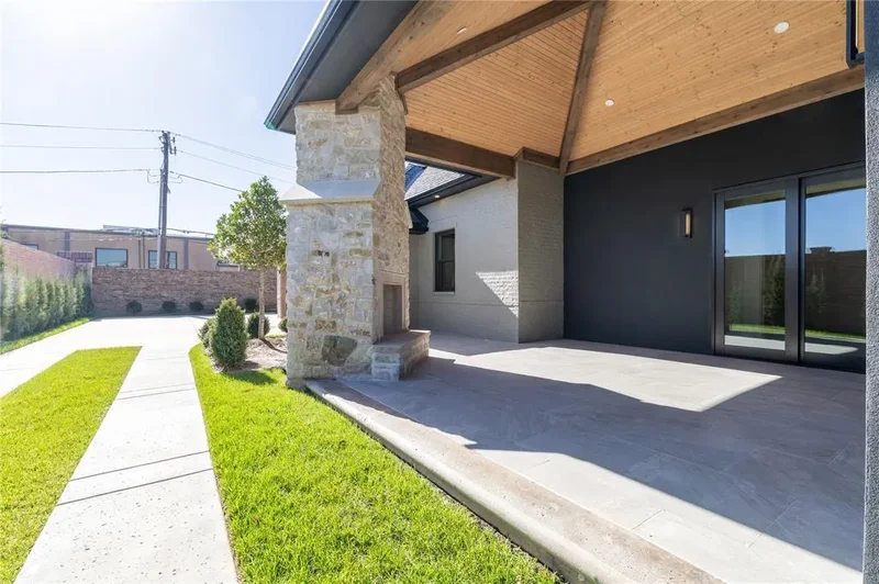 1108 Cumberland Court, Nichols Hills, Oklahoma, United States. - Photo 48