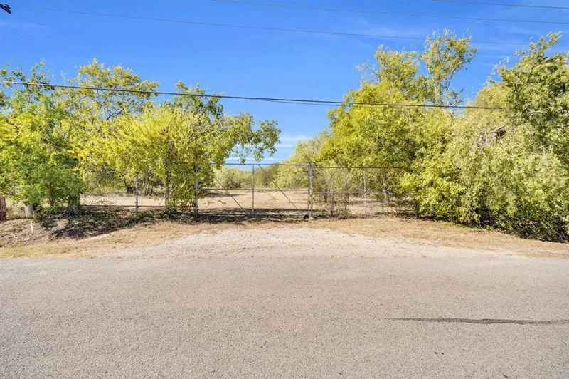 485 S Magnolia Street, Crowley, TX 76036, Crowley, Texas, United States. - Photo 13