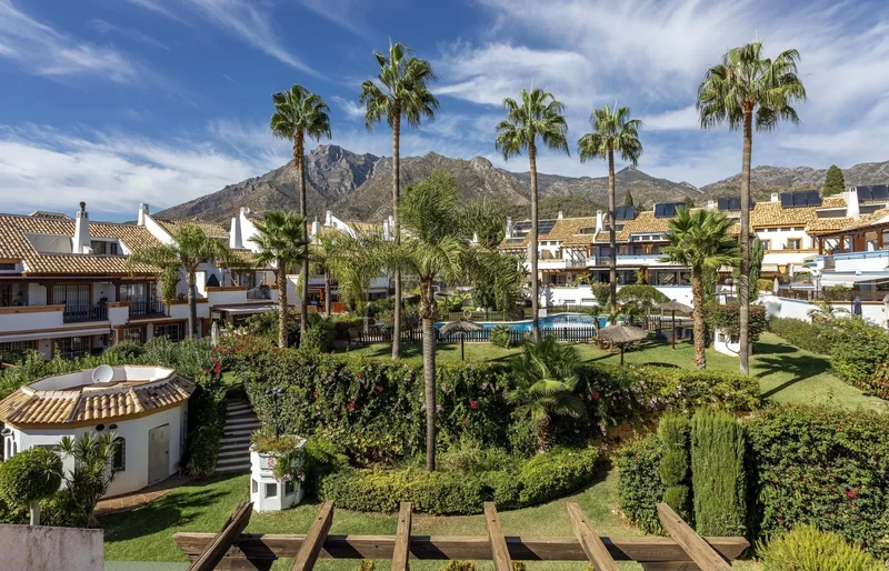 Charming 4-bedroom townhouse in Marbella