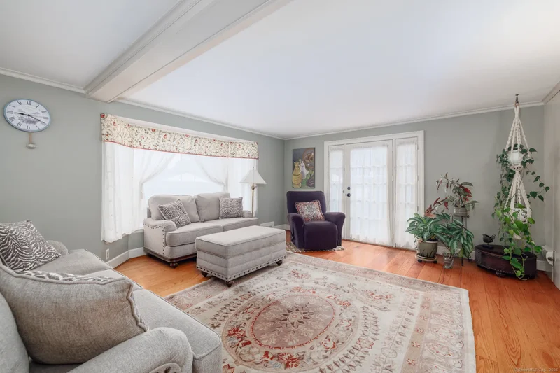 23 Edgerton Street, East Hampton, Connecticut, United States. - Photo 3